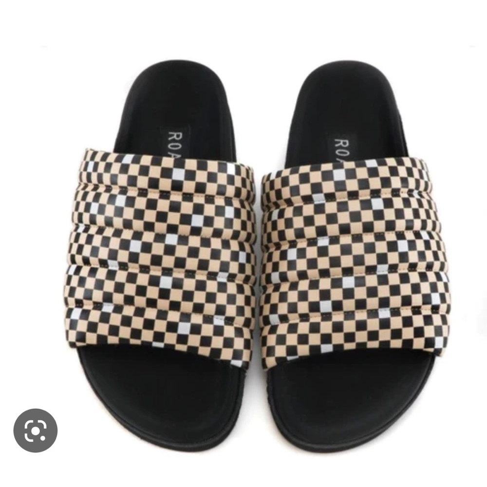 ISO these in a Sz 39….NOT SELLING!